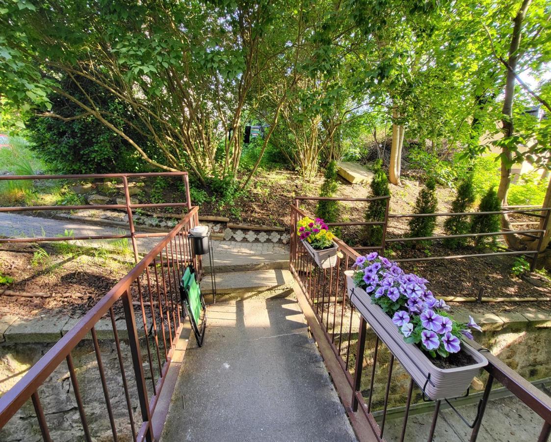 Excellent Apartments In Spa City Center 5 Min Walk From The Colonnade Karlowe Wary Zewnętrze zdjęcie