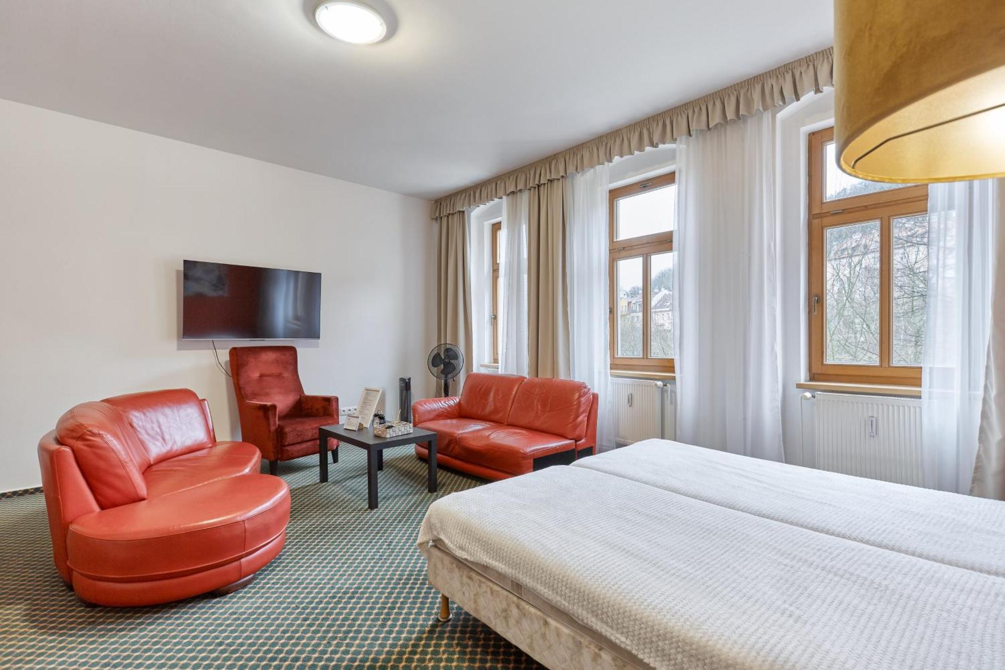 Excellent Apartments In Spa City Center 5 Min Walk From The Colonnade Karlowe Wary Zewnętrze zdjęcie