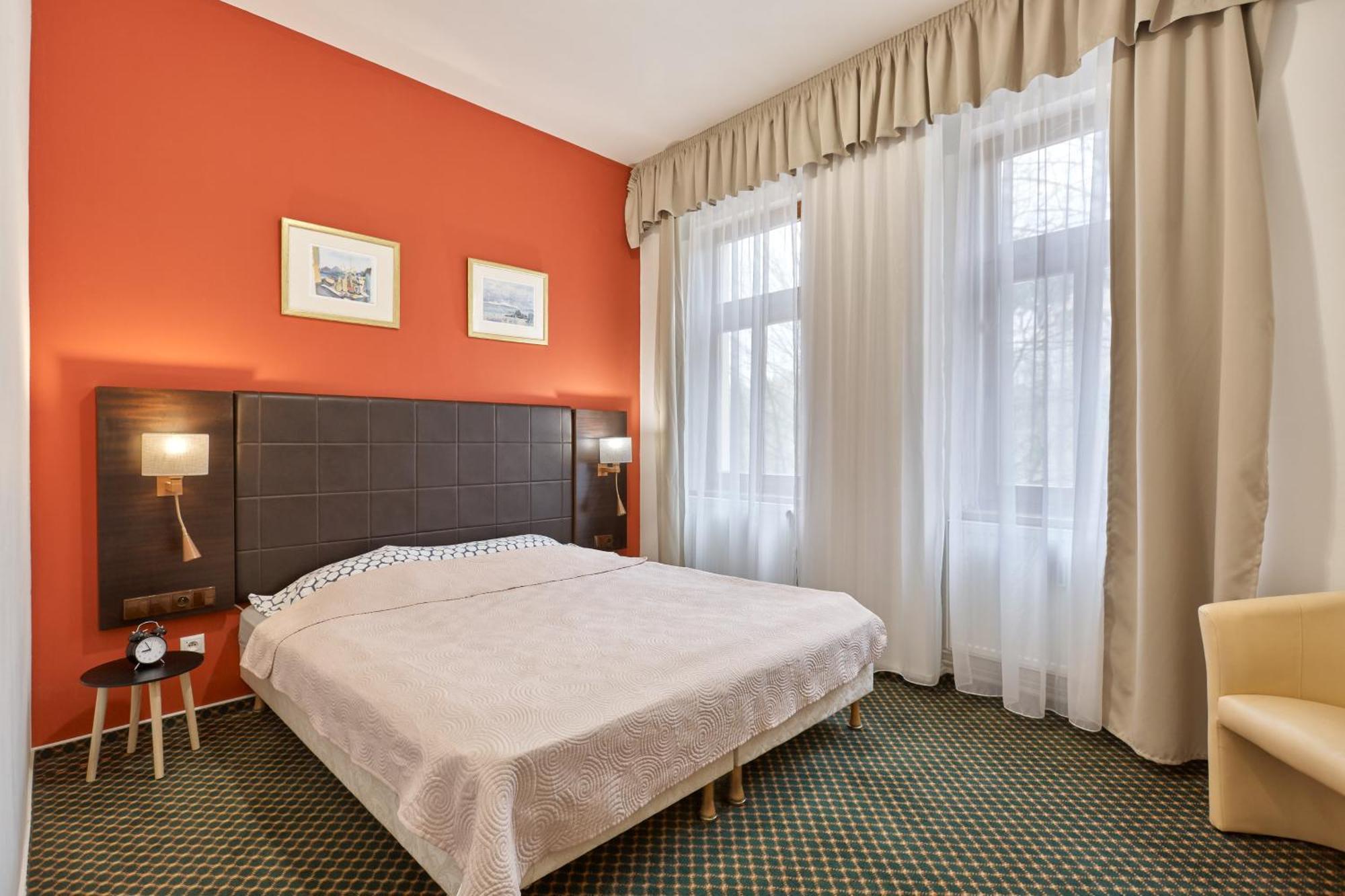 Excellent Apartments In Spa City Center 5 Min Walk From The Colonnade Karlowe Wary Zewnętrze zdjęcie