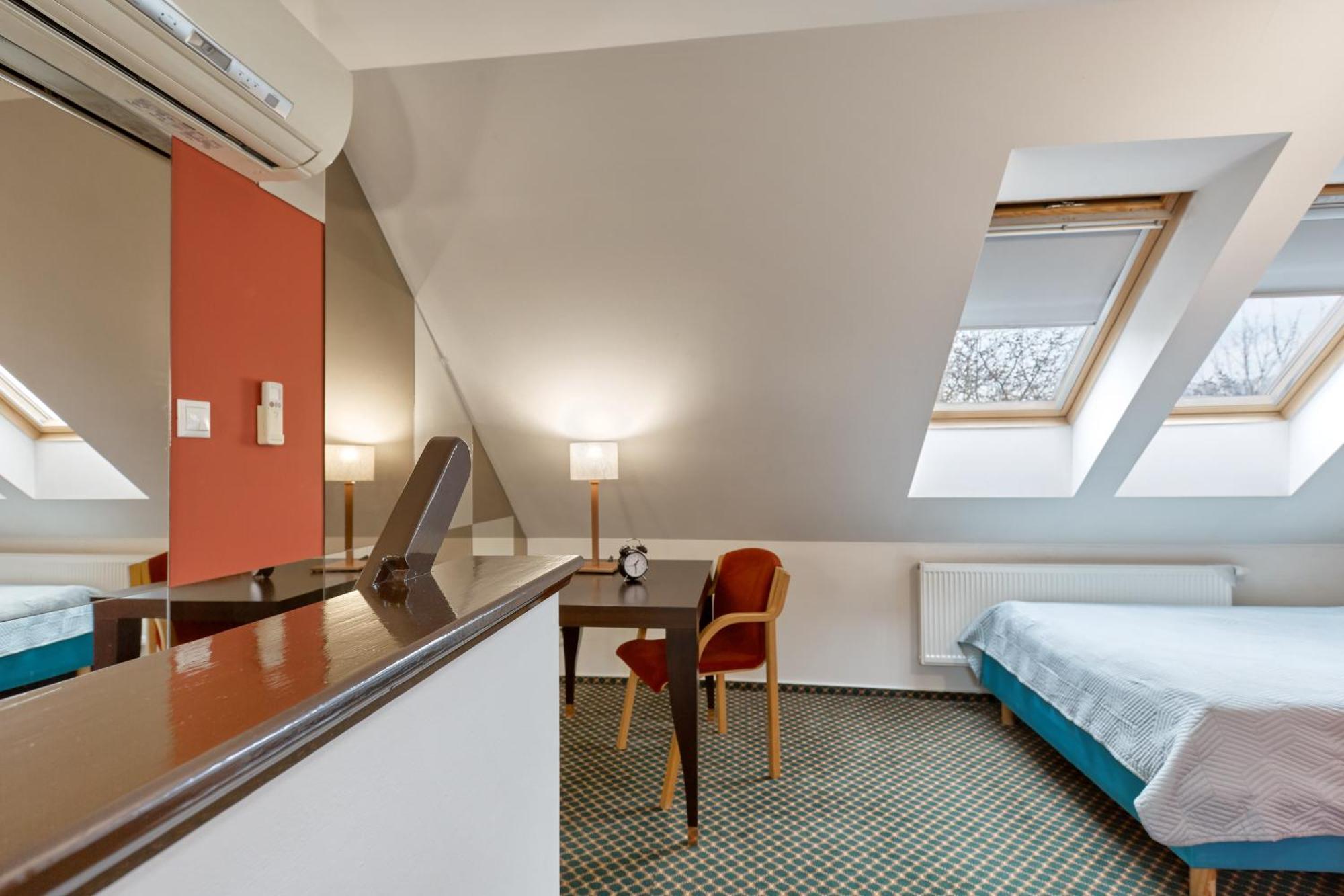Excellent Apartments In Spa City Center 5 Min Walk From The Colonnade Karlowe Wary Zewnętrze zdjęcie