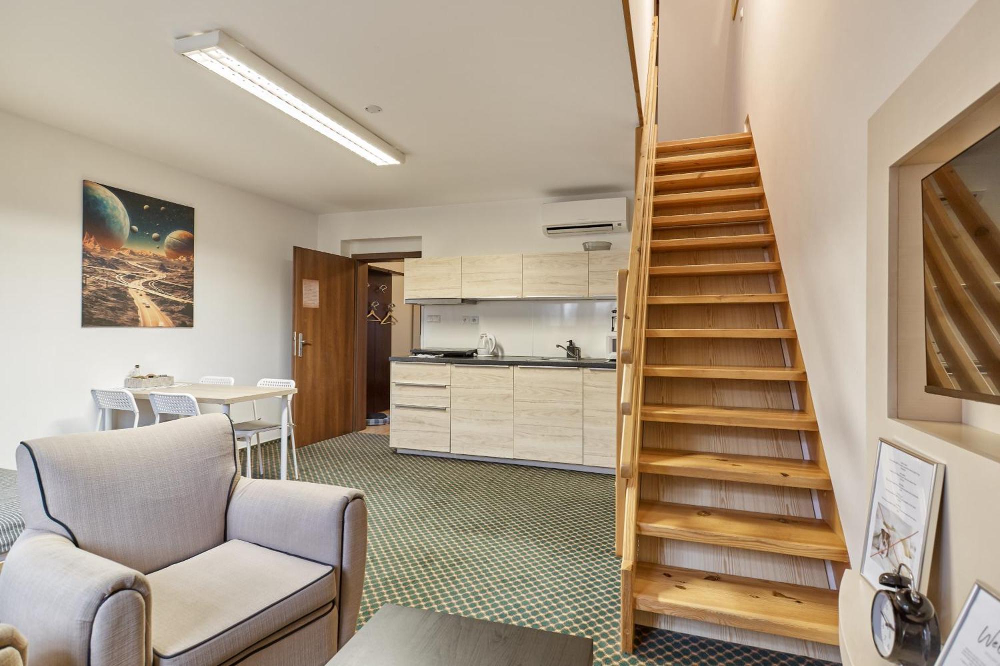 Excellent Apartments In Spa City Center 5 Min Walk From The Colonnade Karlowe Wary Zewnętrze zdjęcie