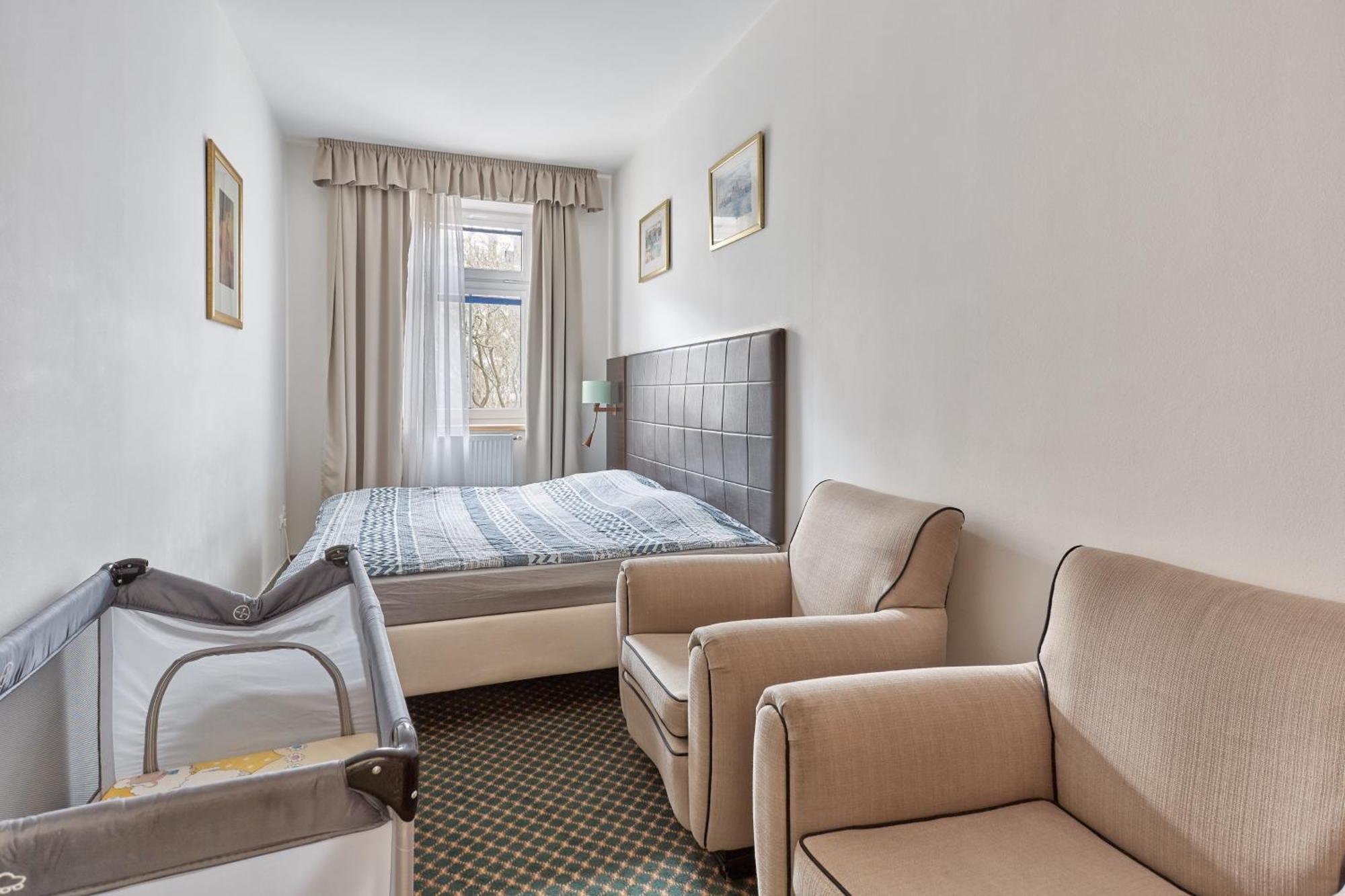 Excellent Apartments In Spa City Center 5 Min Walk From The Colonnade Karlowe Wary Zewnętrze zdjęcie