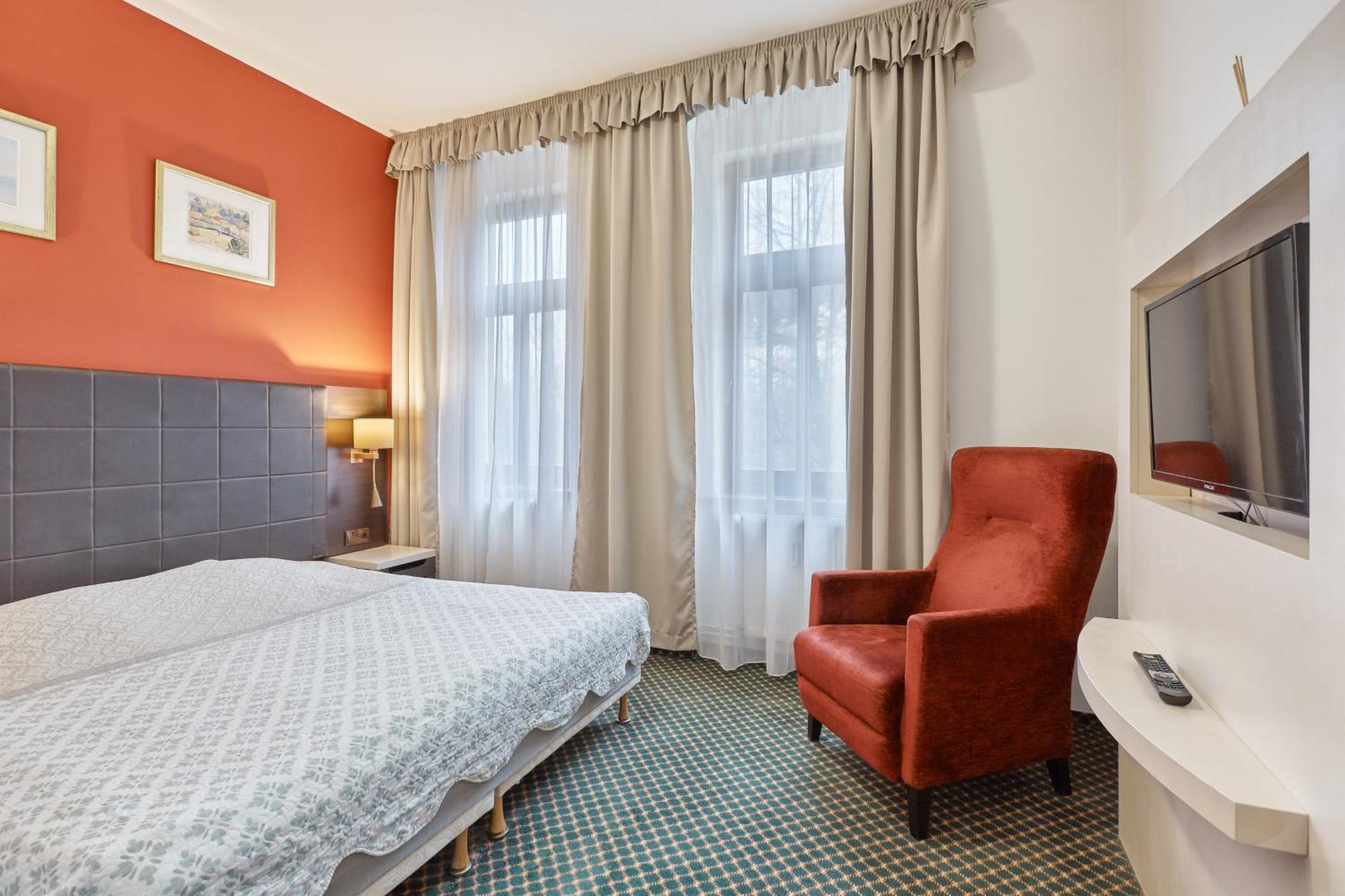Excellent Apartments In Spa City Center 5 Min Walk From The Colonnade Karlowe Wary Zewnętrze zdjęcie