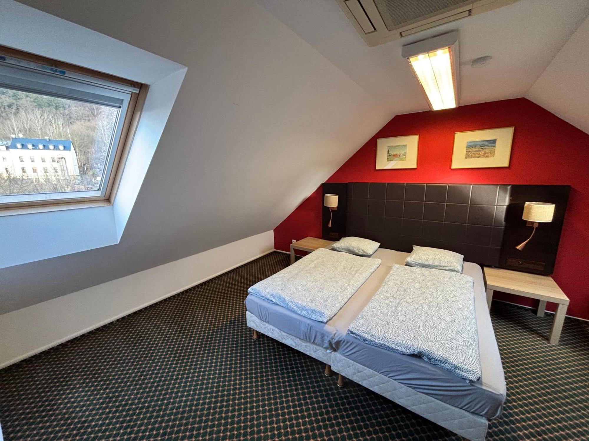 Excellent Apartments In Spa City Center 5 Min Walk From The Colonnade Karlowe Wary Zewnętrze zdjęcie